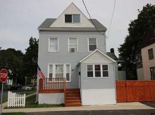 15 Belmore Pl, Rensselaer, NY 12144