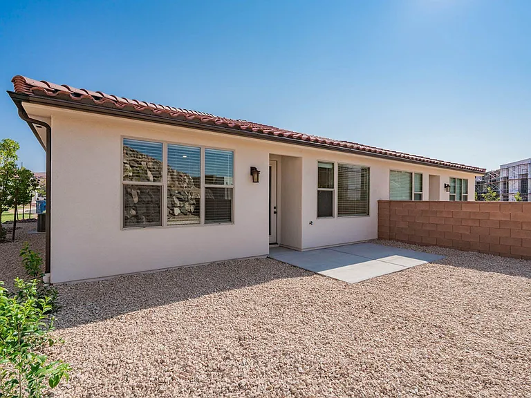795 N Via Modelo Cir — Photo 35