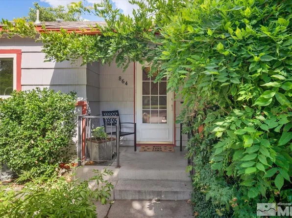 864 Daniel Dr, Reno, NV 89509