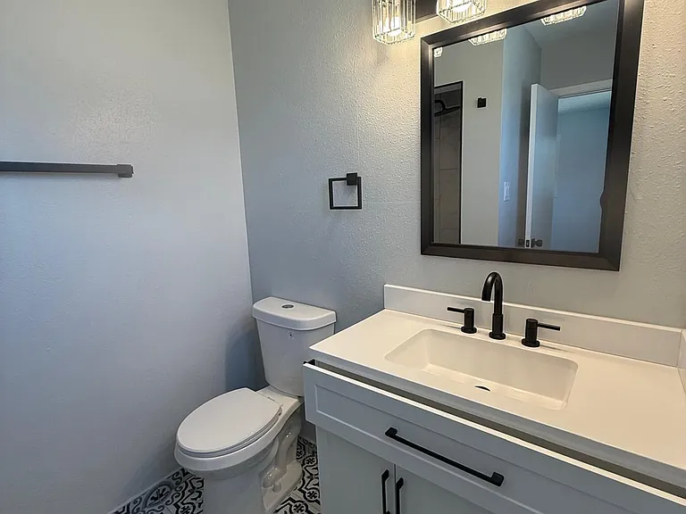 8429 James Ave NE — Photo 12
