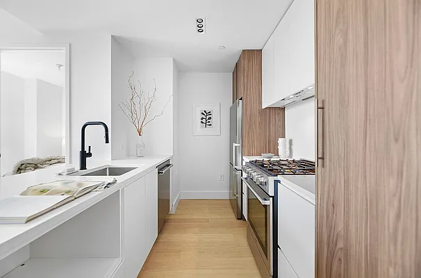 Rented by West 124th Manager LLC | media 142