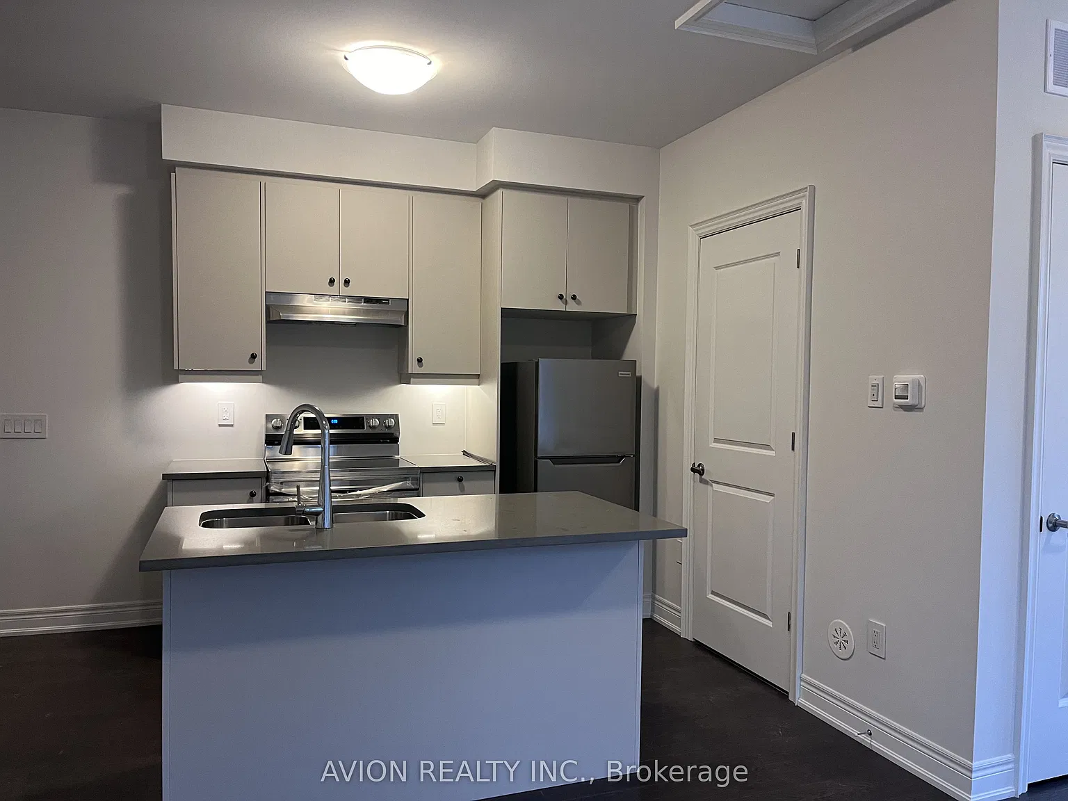 1 bed, $1,800 — Photo 4