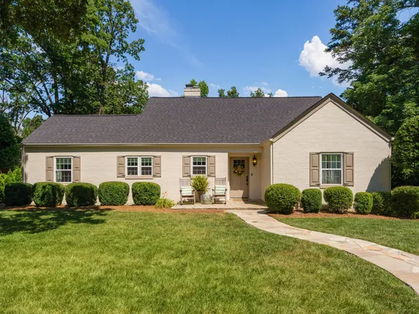1846 Crestwood Dr, Chattanooga, TN 37415