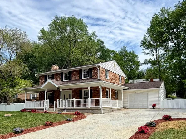 5219 Holden St, Fairfax, VA 22032