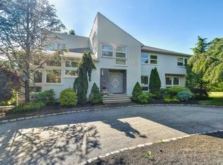 21 Sunset Ct, Montville, NJ