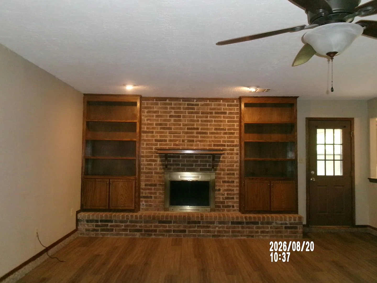 Beautifully Updated 3-Bedroom Home with Spacious Yard & Double Garage — Photo 3