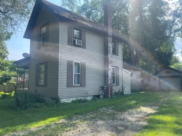 188 S East St, Freeport, MI 49325