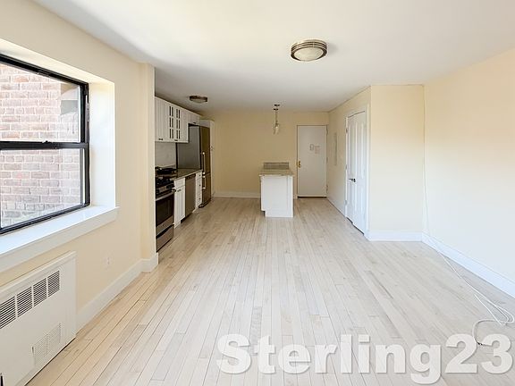 4th image of 210 Brighton 15th St APT 6D