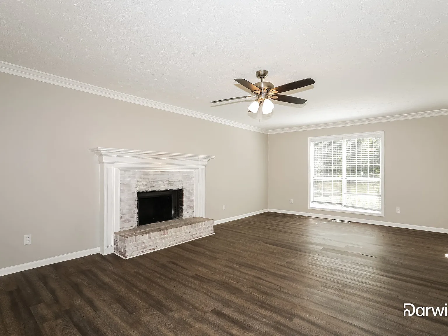 4 bed, 3.0 bath, 2397 sqft, $2,299 — Photo 4