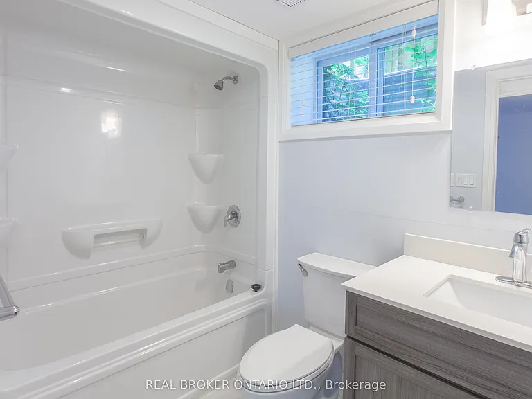 397 Mississaga St W #BASEMENT — Photo 7