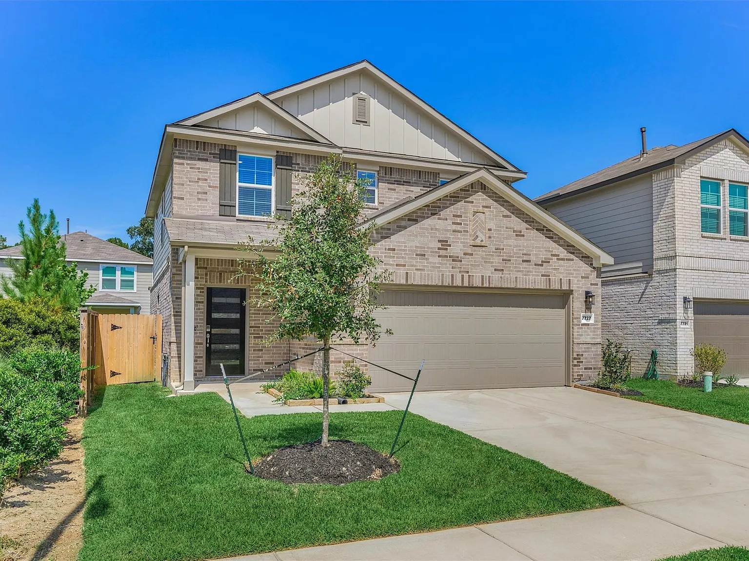 3 bed, 2.5 bath, 1678 sqft, $2,300 — Photo 2