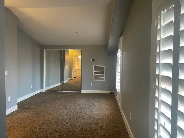 1360 S Sabino Dr — Photo 13