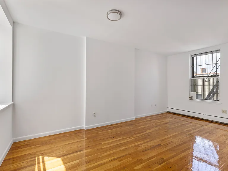 61 W 108th St #5A — Photo 4