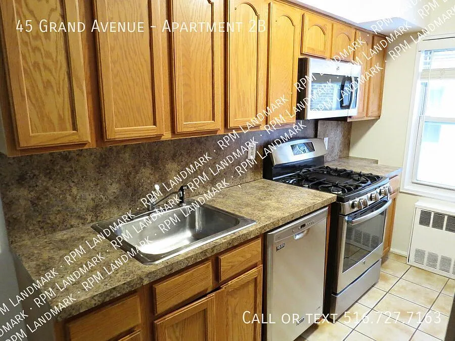 Building Photo - 45 Grand Ave #2B