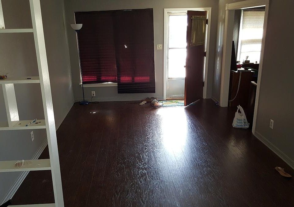 2nd image of 3723 N Drexel Blvd