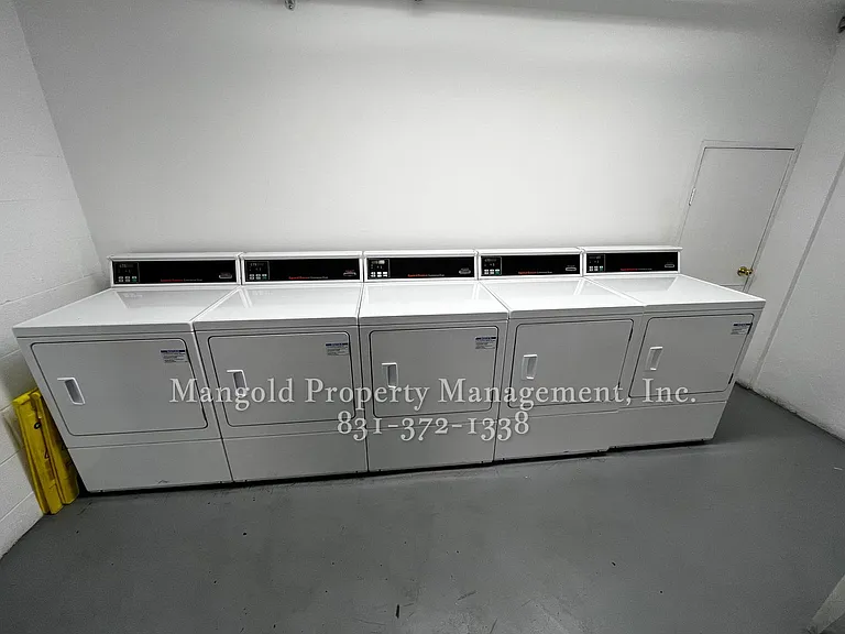 500 Glenwood Cir #237 — Photo 9