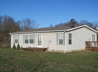 19812 N Harmony Ln, Mount Vernon, IL 62864