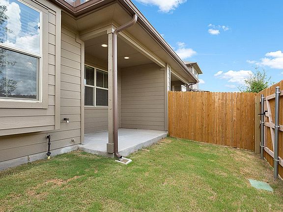 3rd image of 2880 Donnell Dr Unit 703