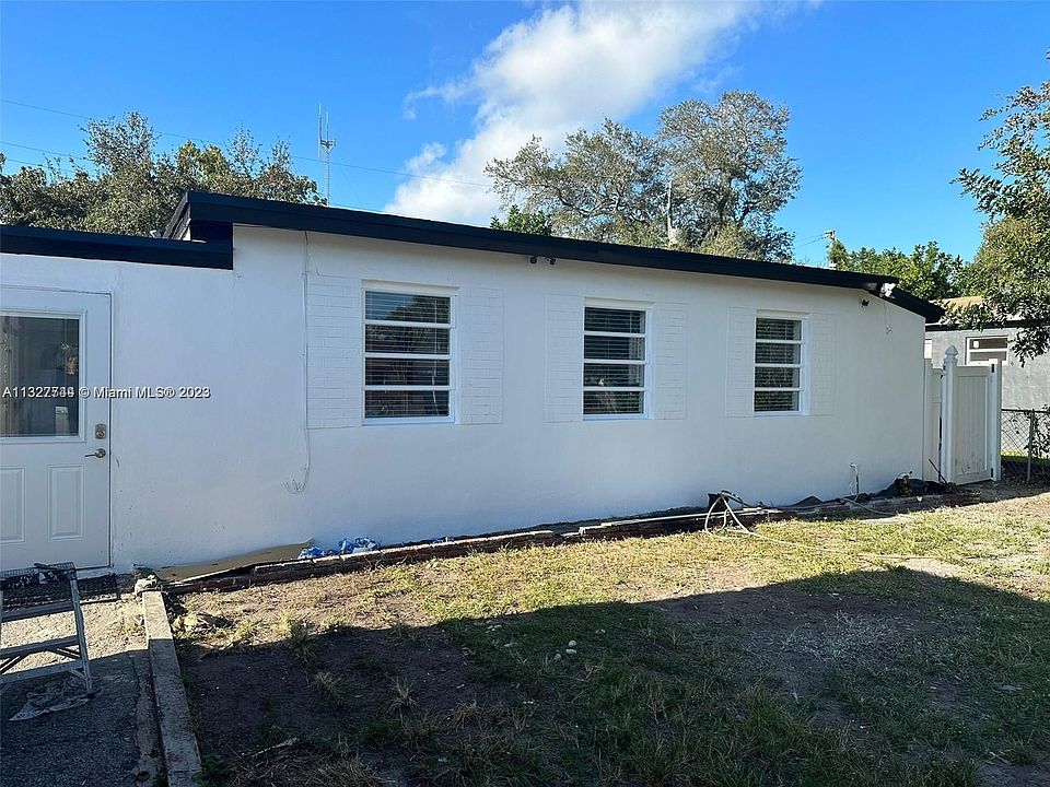 1st image of 3310 SW 46th Ave