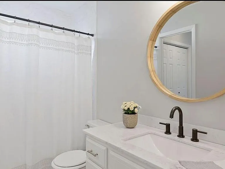 5655 Village Way — Photo 7