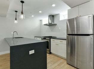206 Everett St #1, Boston, MA 02128