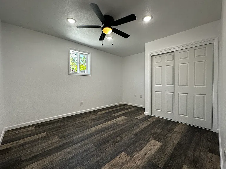 208 Woodcrest Ln #210 — Photo 15