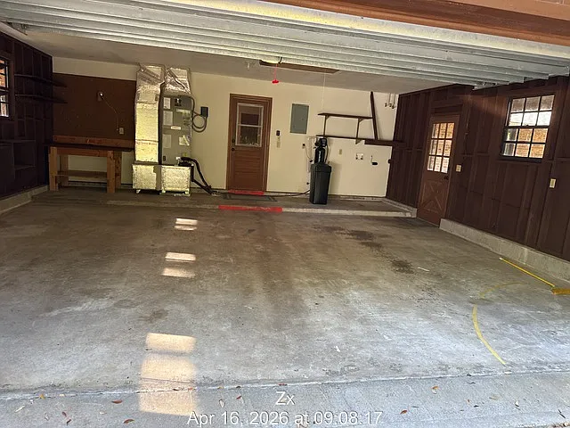 3660 Crazy Horse Trl — Photo 19