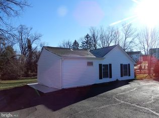 691 Stoneyford Rd APT C, Southampton, PA 18966