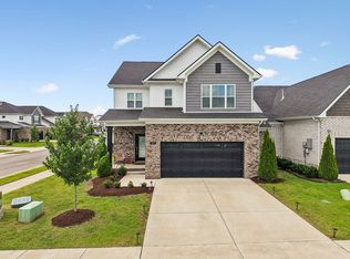 301 Booker Dr, Gallatin, TN 37066