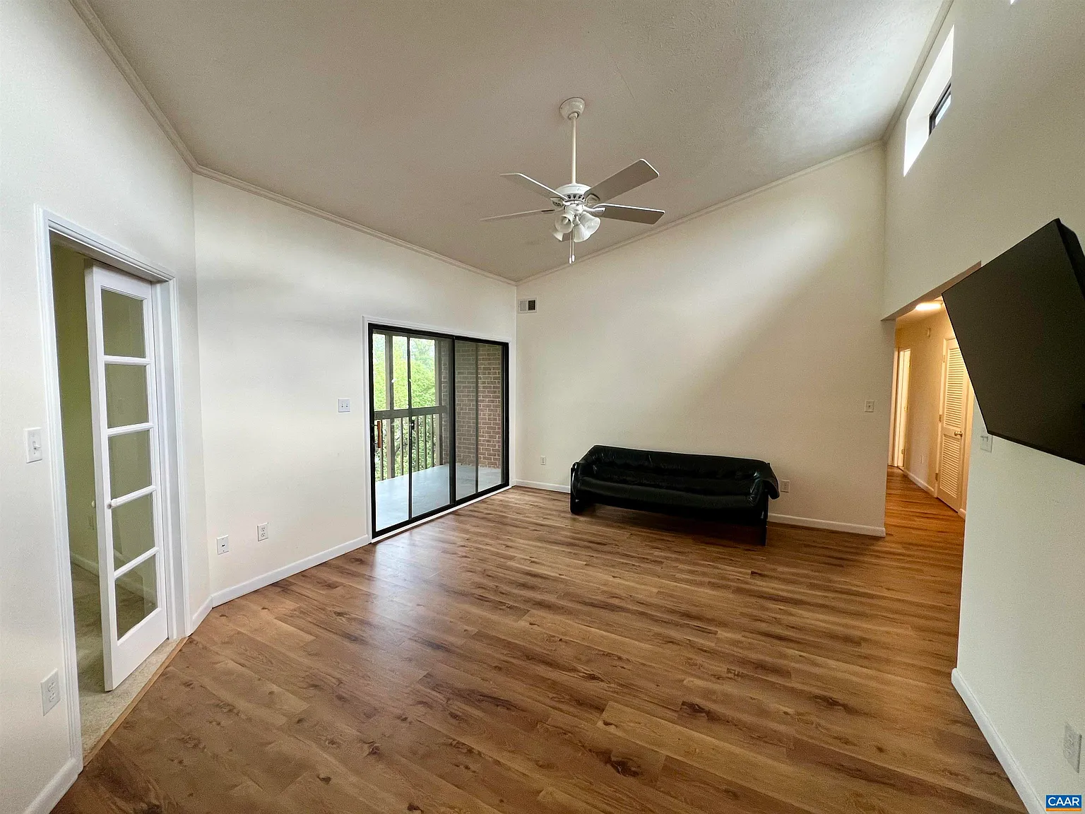 2 bed, 2.0 bath, 1120 sqft, $1,895 — Photo 3