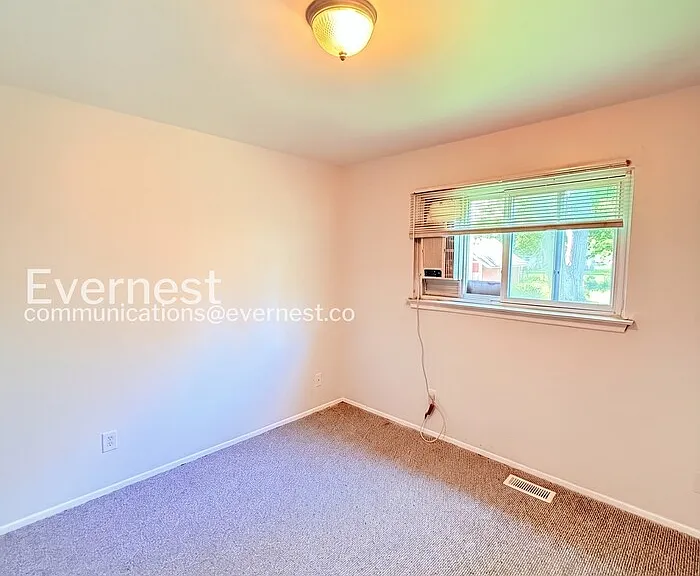 4224 Frazho Rd — Photo 17