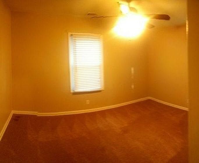 2nd image of 2175 Doris Dr
