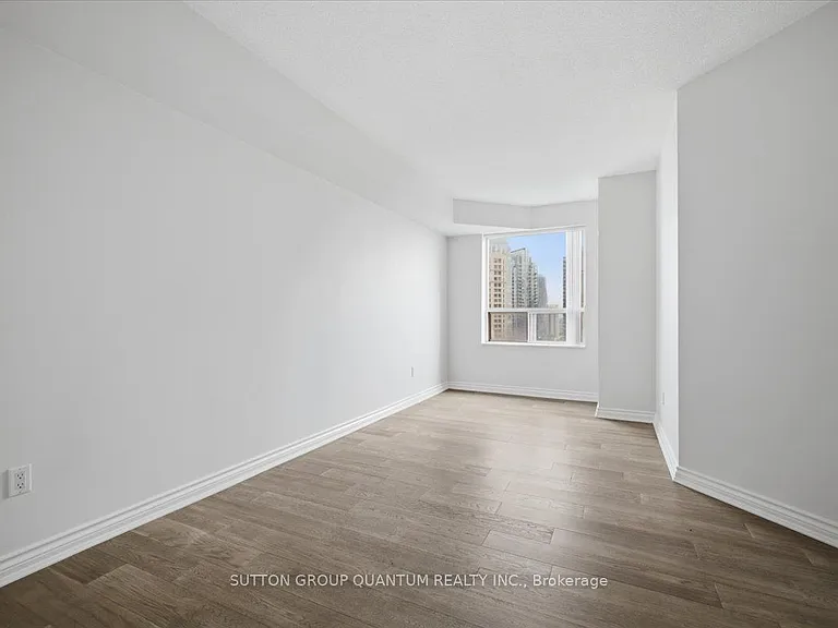 335 Webb Dr #Penthouse 106 — Photo 28