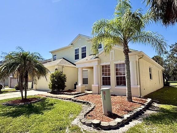 3rd image of 2300 The Oaks Blvd