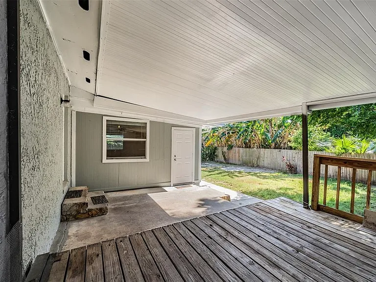 9616 N Oklawaha Ave #1/2 — Photo 37