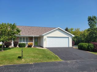 93 Queens Way, Fond Du Lac, WI 54935