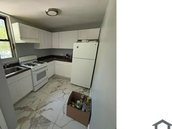 176 Oak St, Yonkers, NY 10701