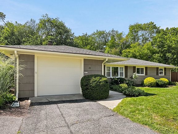 3rd image of 23 Campello Rd