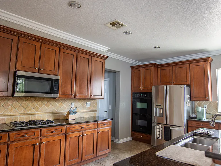 44310 Apache Plume St — Photo 55