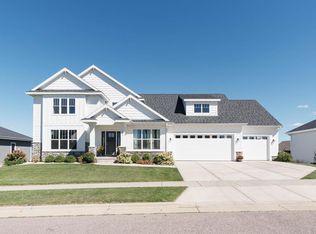 4854 Saint Annes Dr, Waunakee, WI 53597