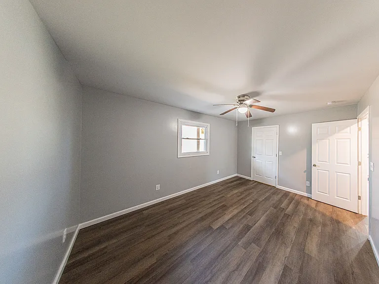 120 Lake Dr #3 — Photo 29