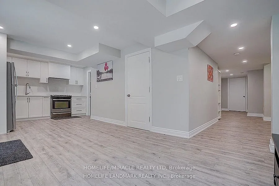 2 bed, $1,995 — Photo 2