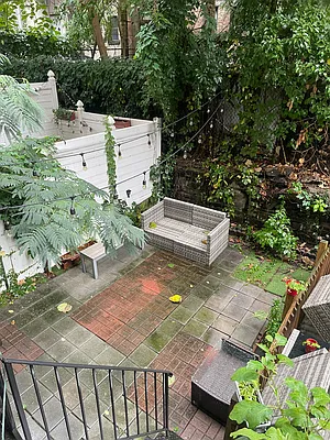 Rented by Bond New York | media 17