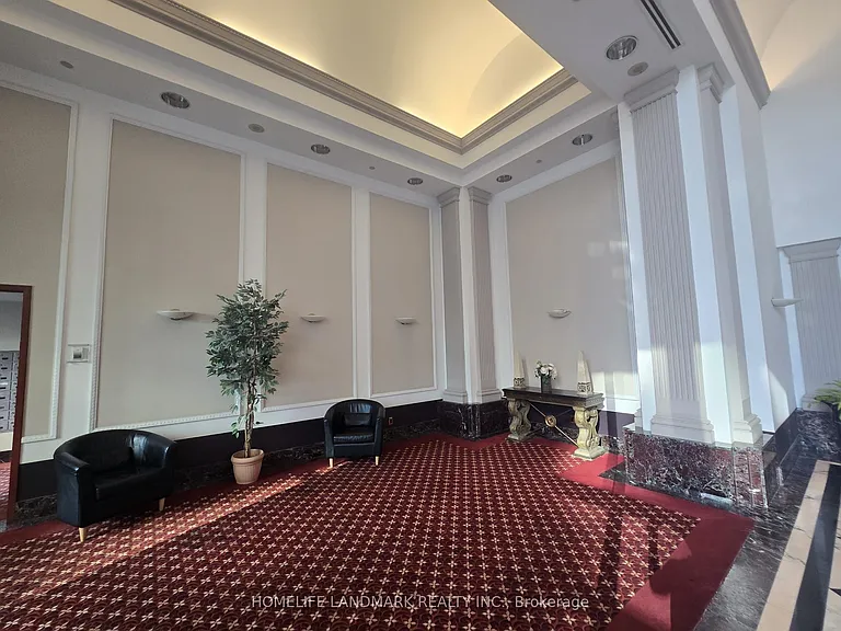 11 Lee Centre Dr #2102 — Photo 3