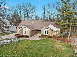 47033 Elmsmere Dr, Northville, MI