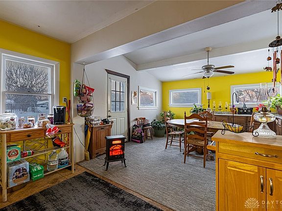 5th image of 7958 Dubois Rd