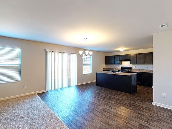 5th image of 129 Maple Tree Ln