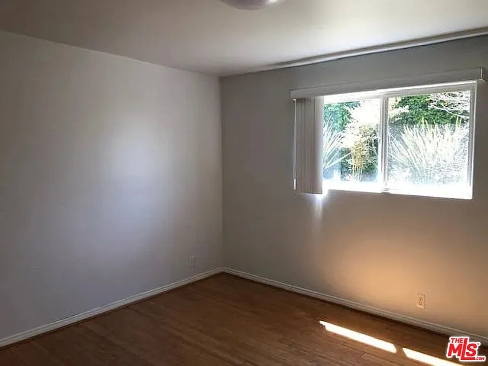 2 bed, 1.0 bath, 4764 sqft, $3,780 — Photo 4