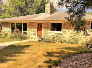 W202N10223 Lannon Rd, Germantown, WI 53022