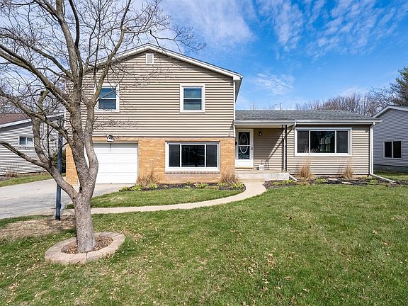 2nd image of 600 Sheridan Rd